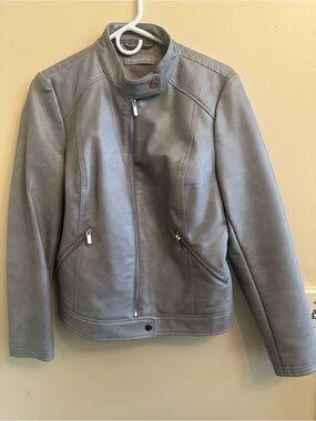 Bagatelle Gray Faux Leather Moto Jacket with Quilted Shoulders Size Medium